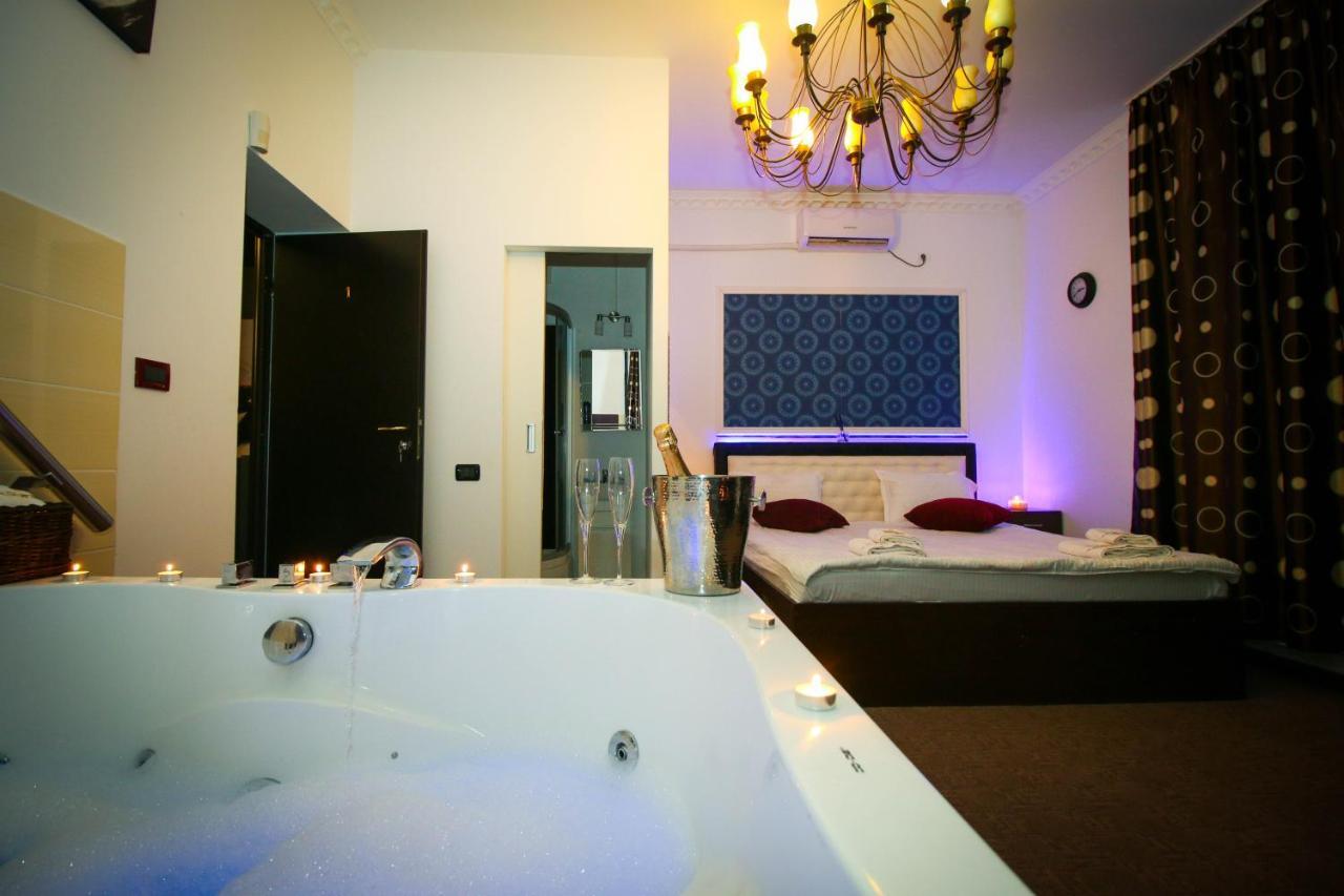 Karma Luxury Room บูคาเรสต์ ภายนอก รูปภาพ