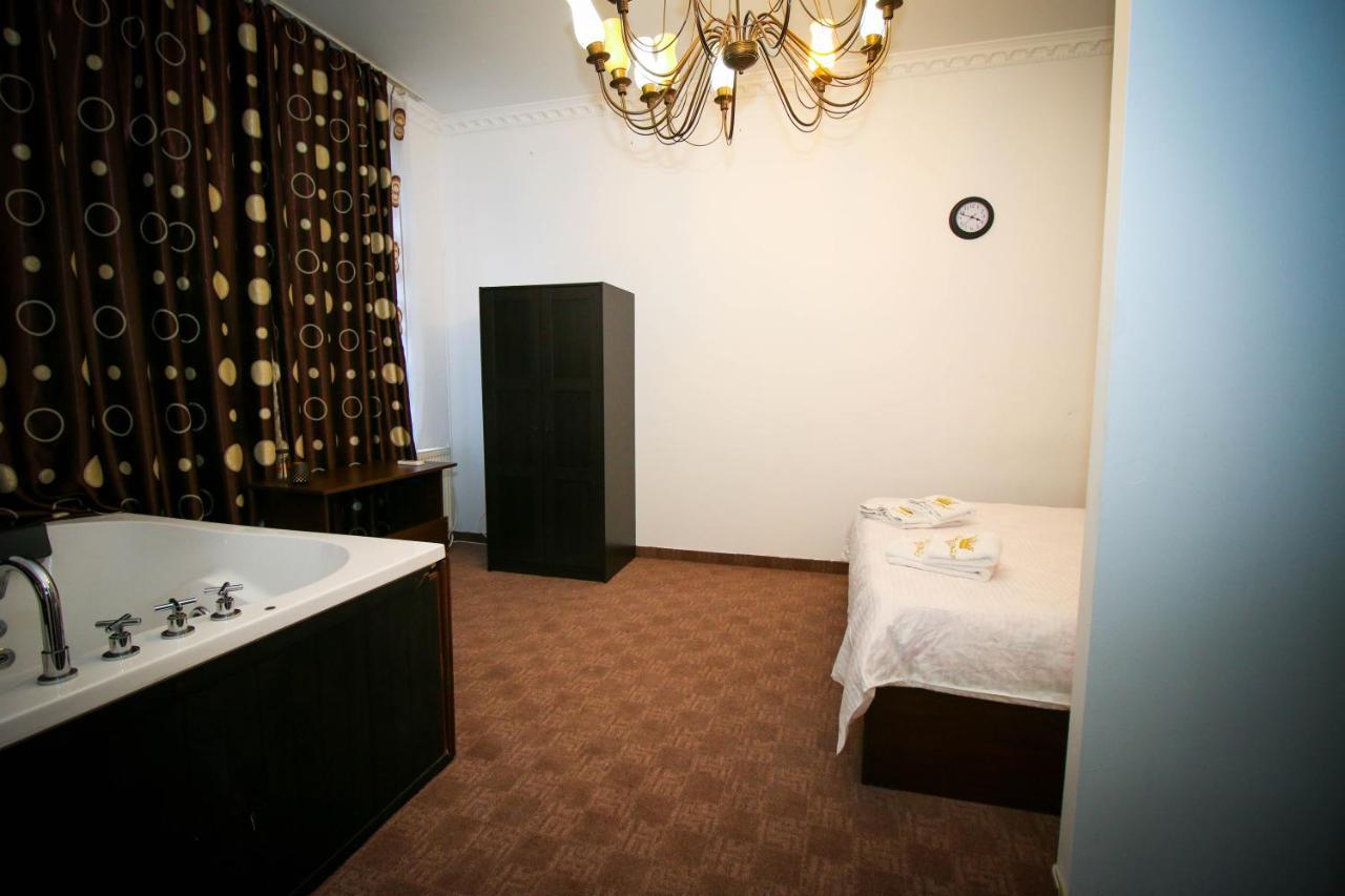Karma Luxury Room บูคาเรสต์ ภายนอก รูปภาพ