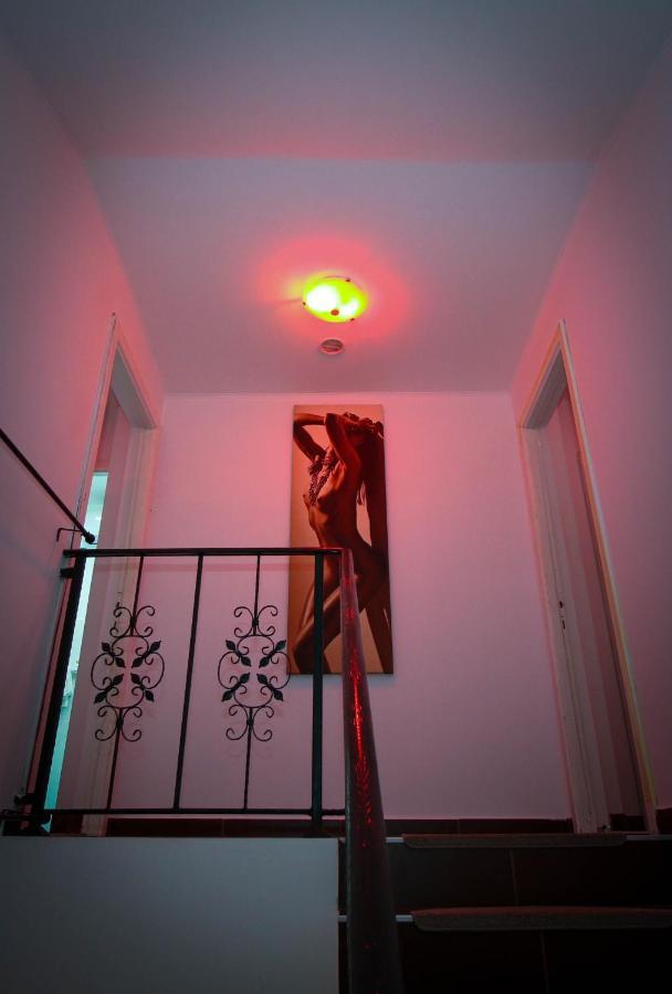 Karma Luxury Room บูคาเรสต์ ภายนอก รูปภาพ