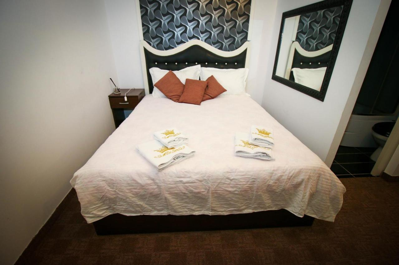 Karma Luxury Room บูคาเรสต์ ภายนอก รูปภาพ