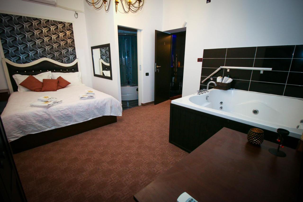 Karma Luxury Room บูคาเรสต์ ภายนอก รูปภาพ