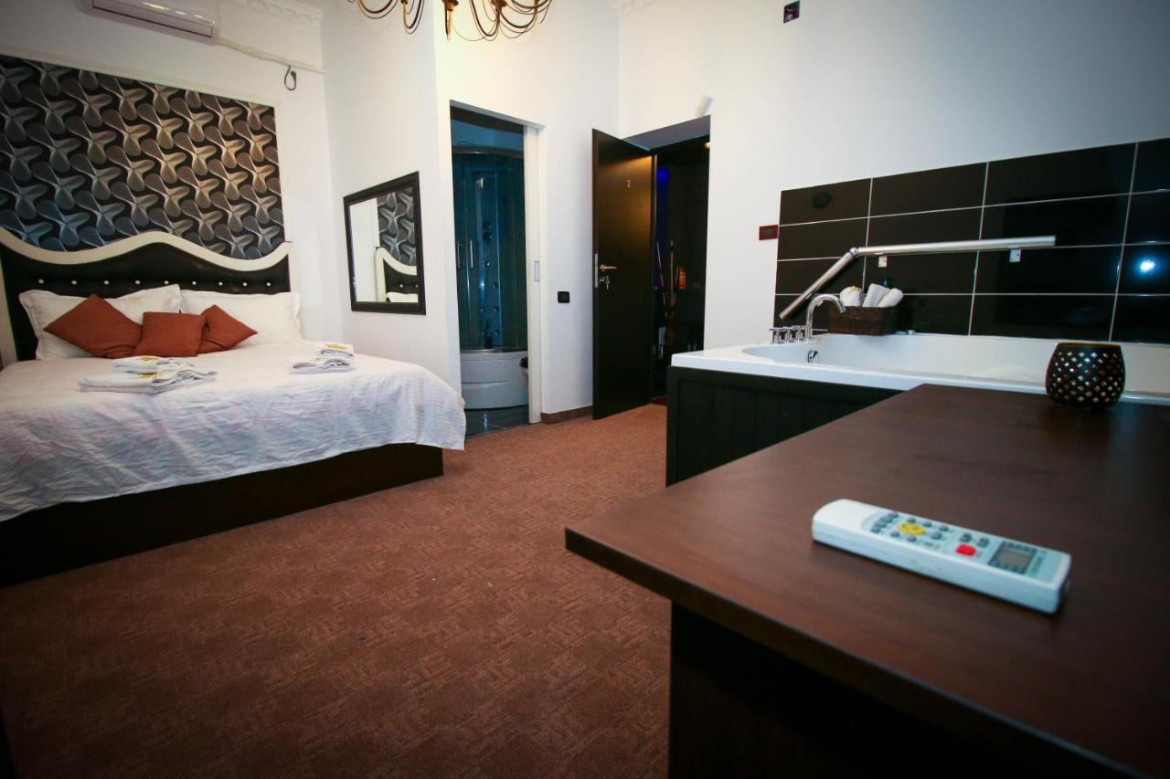 Karma Luxury Room บูคาเรสต์ ภายนอก รูปภาพ